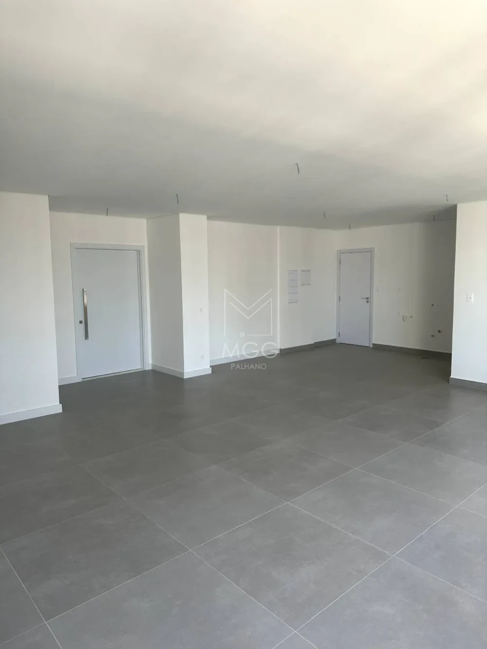 APARTAMENTO EDIFÍCIO HAUSE