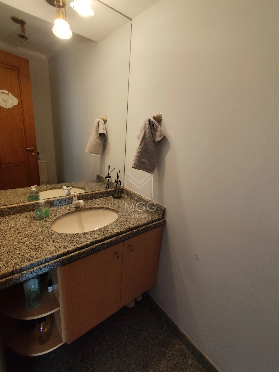 Condomínio Four Seasons Residence