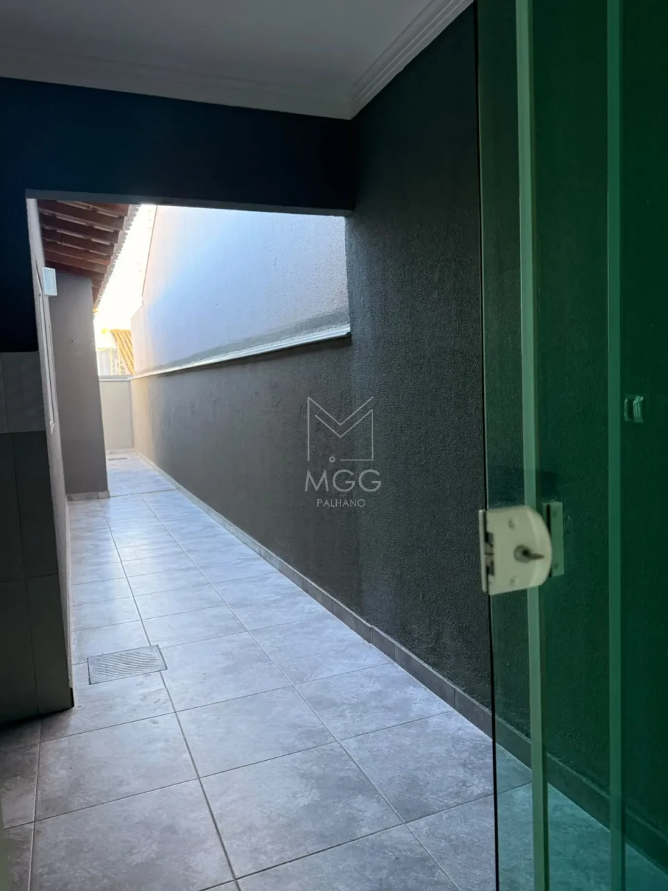 CASA JARDIM MILTON MENEZES - PRÓXIMO AV. ROBERT KOCH