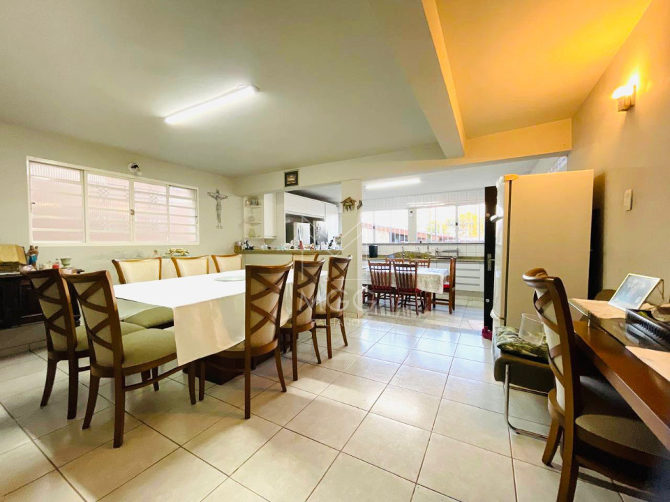 Sobrado Residencial - Comercial