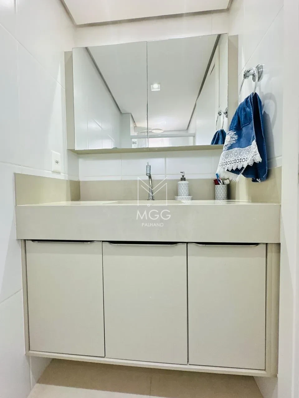 APARTAMENTO EDIFÍCIO MORADAS SHANGRI LÁ