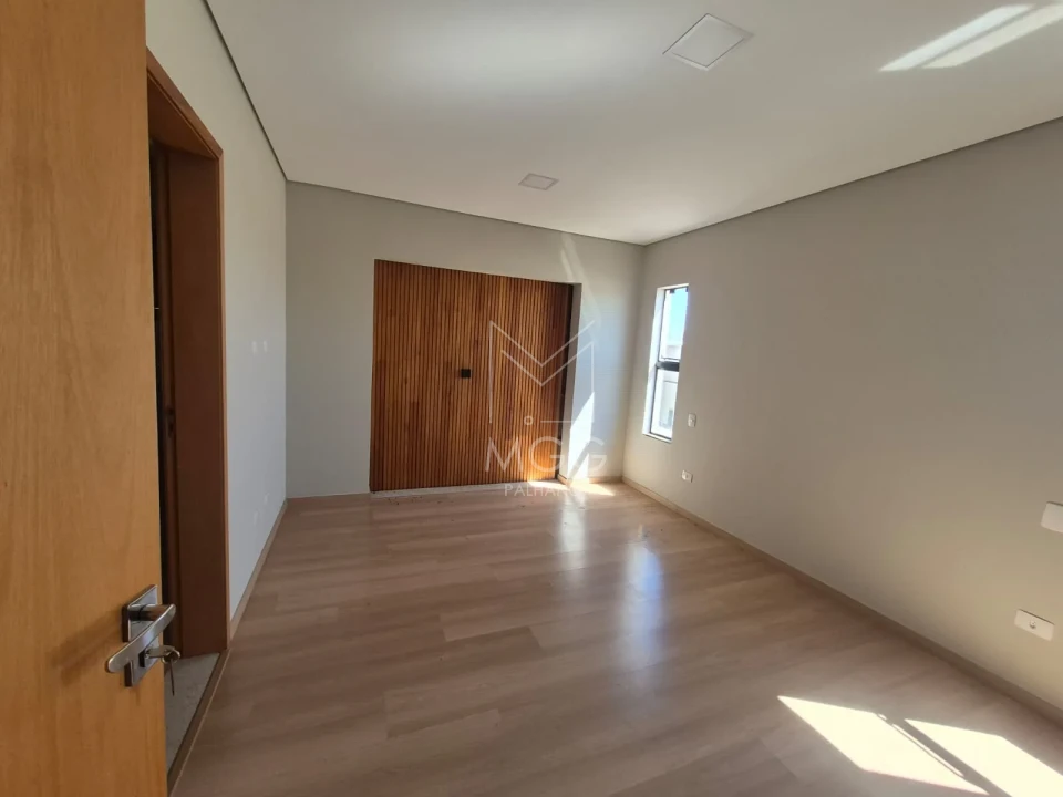 CASA A VENDA CONDOMÍNIO BELLA VITTÁ