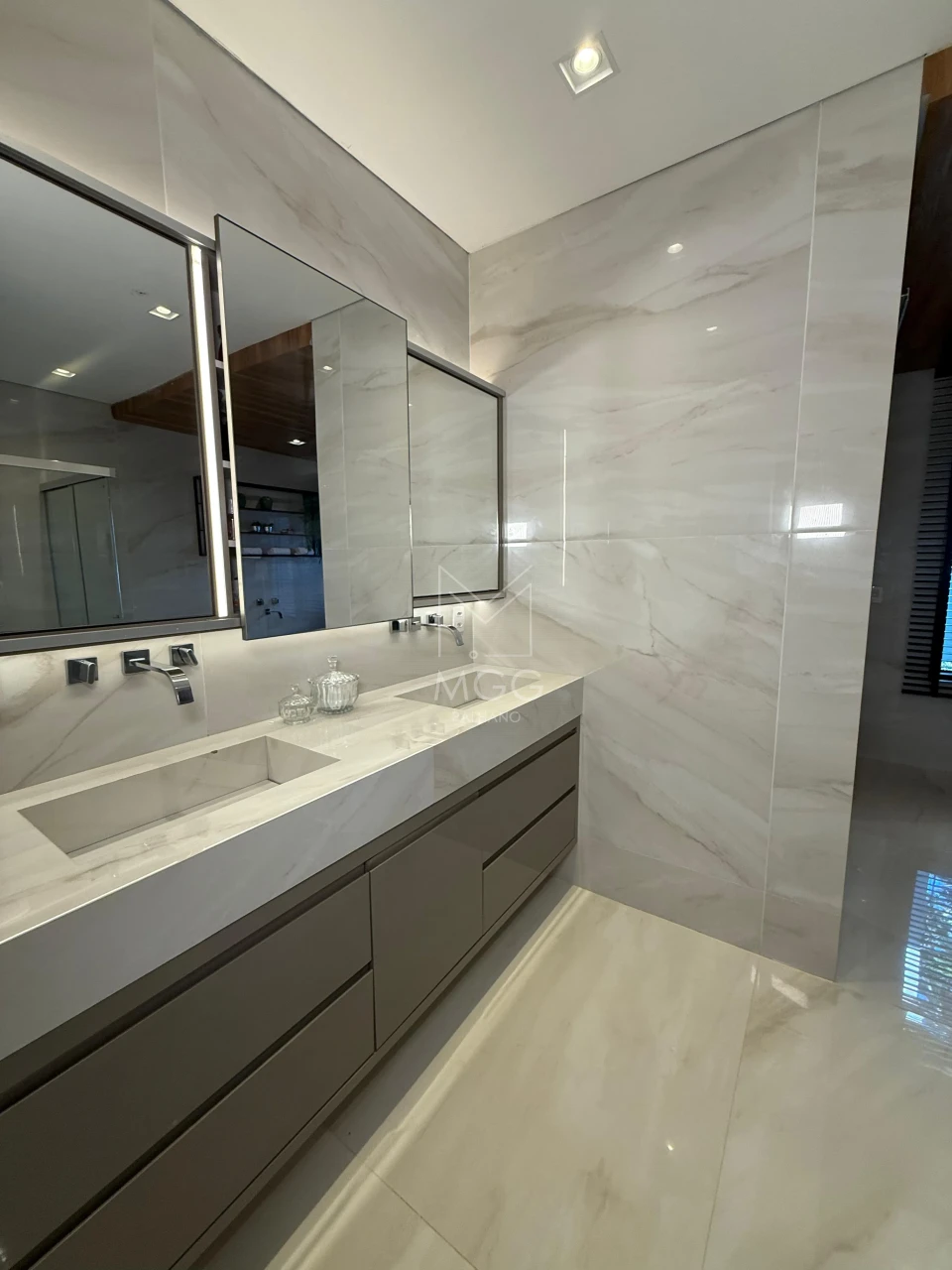 Condomínio Royal Forest