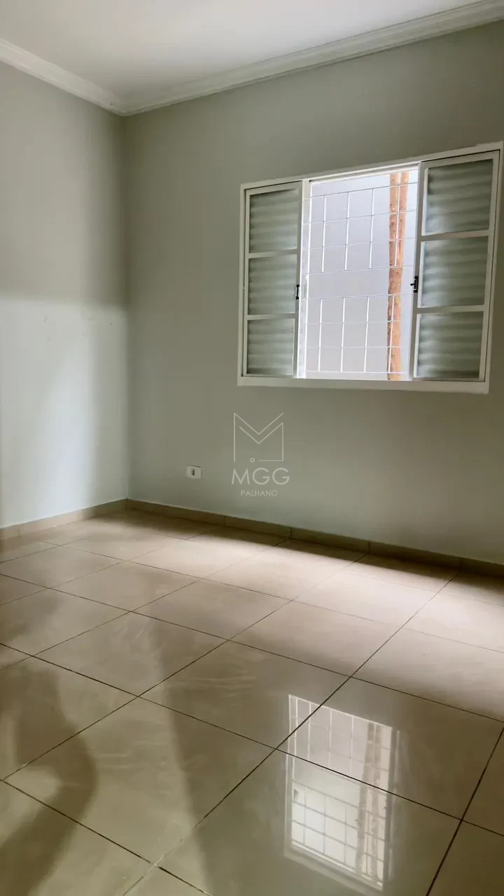 CASA À VENDA EM CAMBÉ