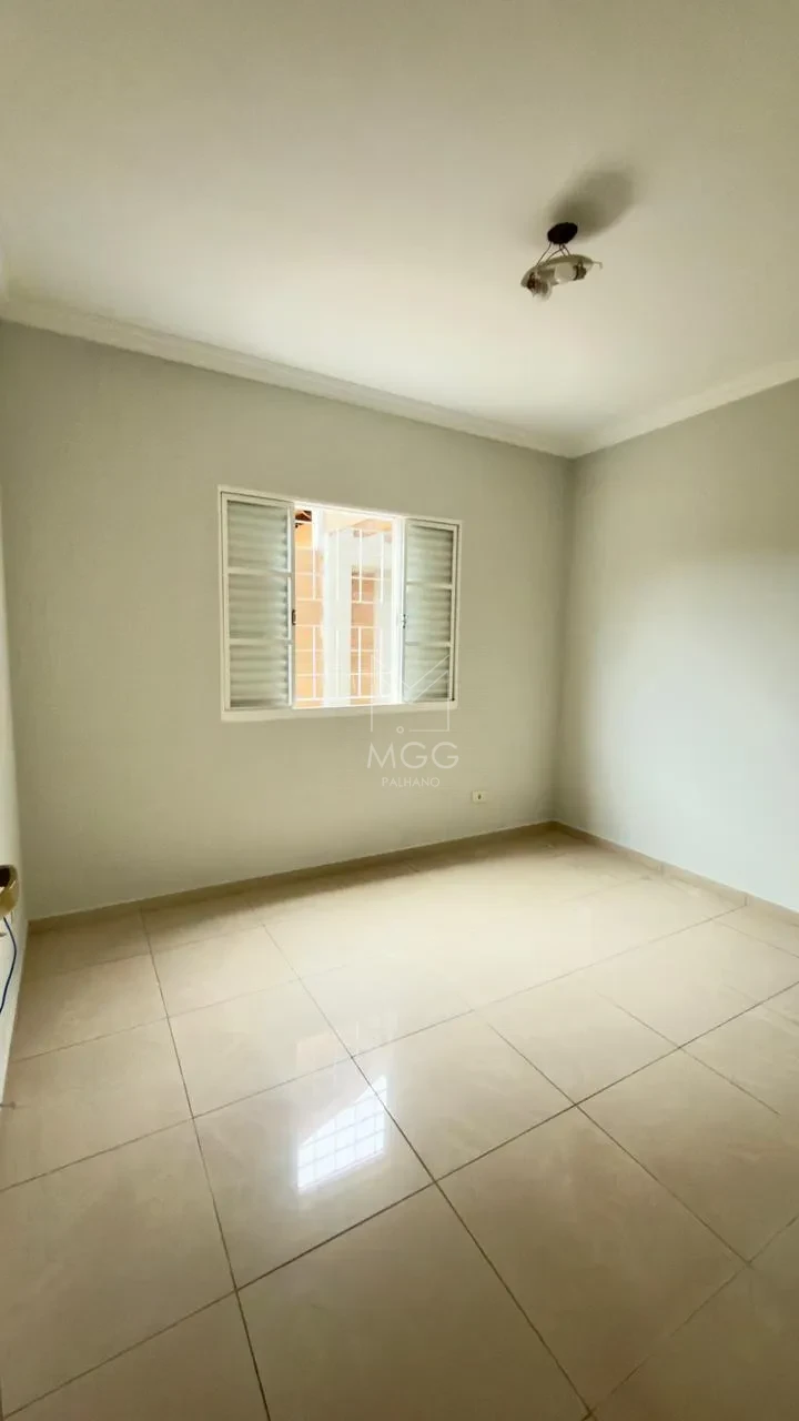 CASA À VENDA EM CAMBÉ