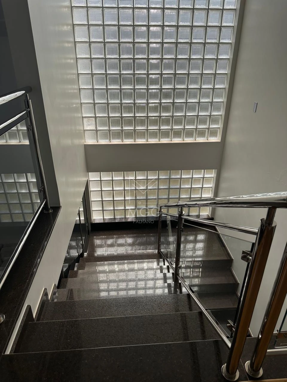 Casa em condomínio Alphaville Jacarandás