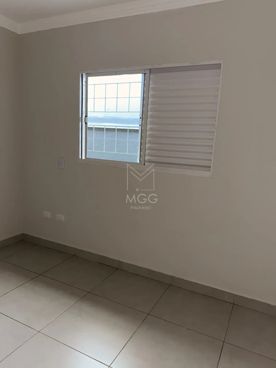 CASA JARDIM MILTON MENEZES - PRÓXIMO AV. ROBERT KOCH