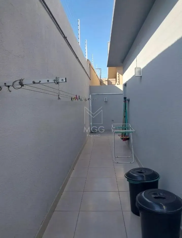 CASA CONDOMÍNIO ARAÇARI
