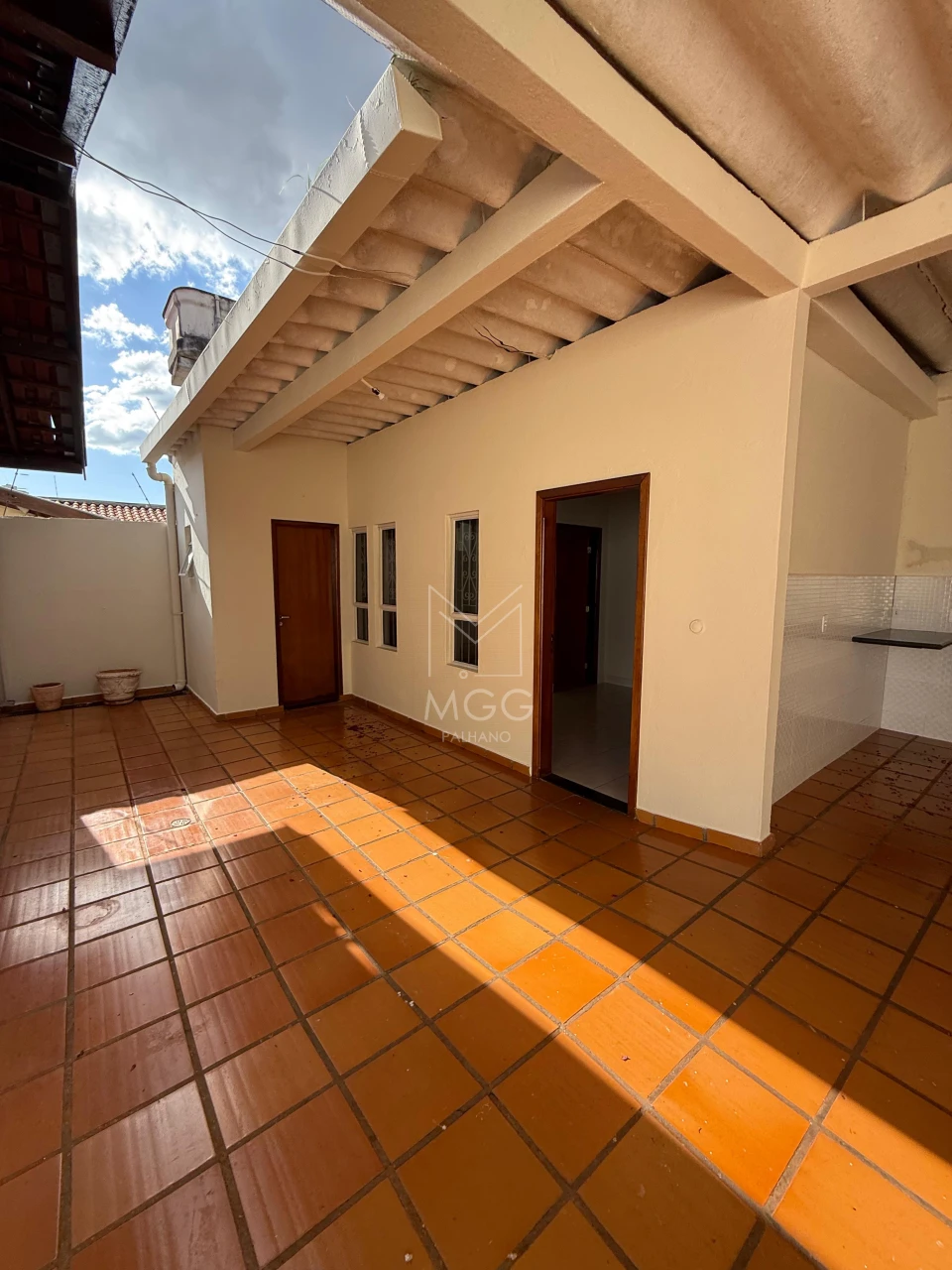CASA COMERCIAL OU RESIDENCIAL RUA PARANAGUÁ