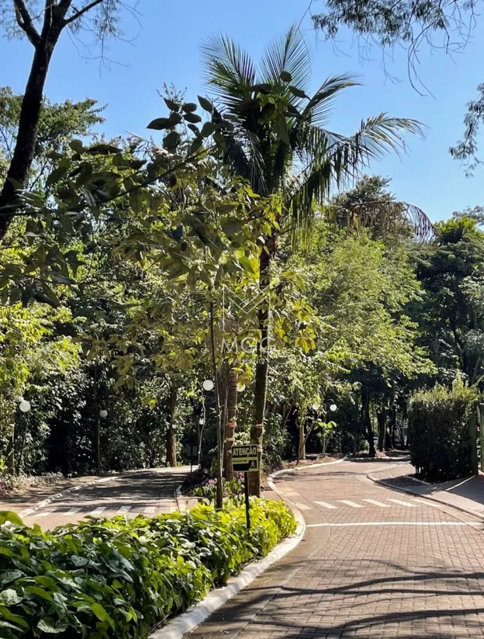 CASA CONDOMÍNIO ROYAL FOREST