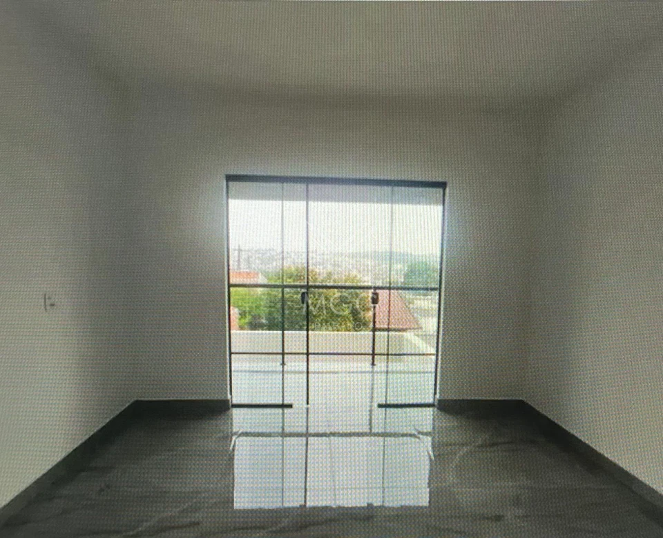 Casa à venda - Jardim Universitário