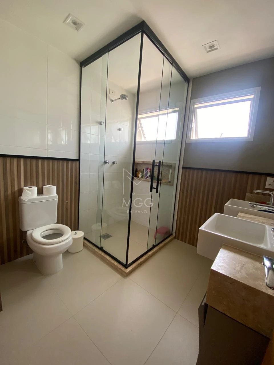 APARTAMENTO EDIFÍCIO ELÉGANCE
