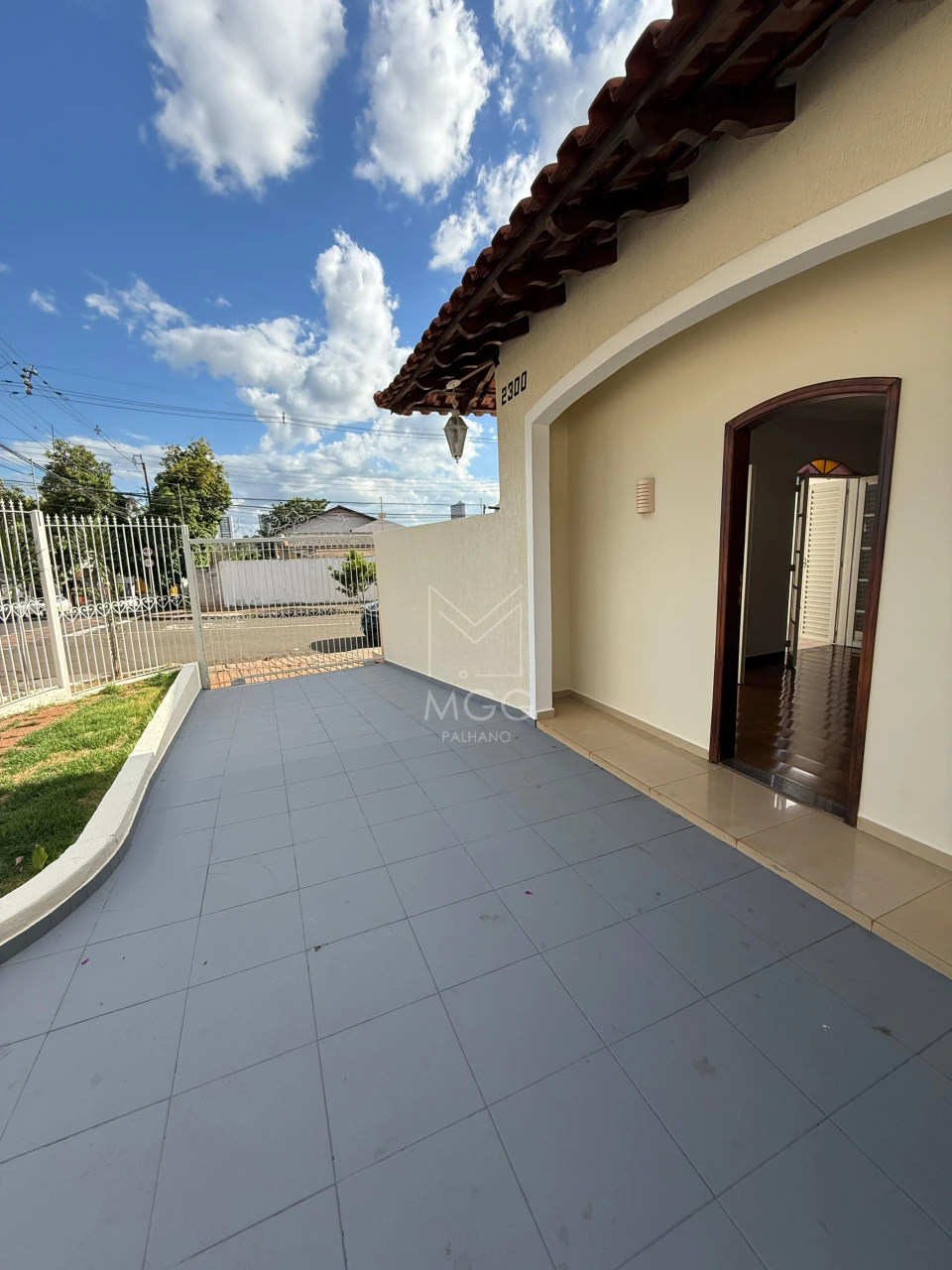 CASA COMERCIAL OU RESIDENCIAL RUA PARANAGUÁ