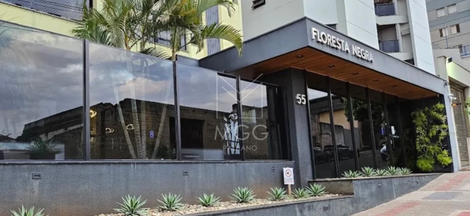 APARTAMENTO EDIFÍCIO FLORESTA NEGRA