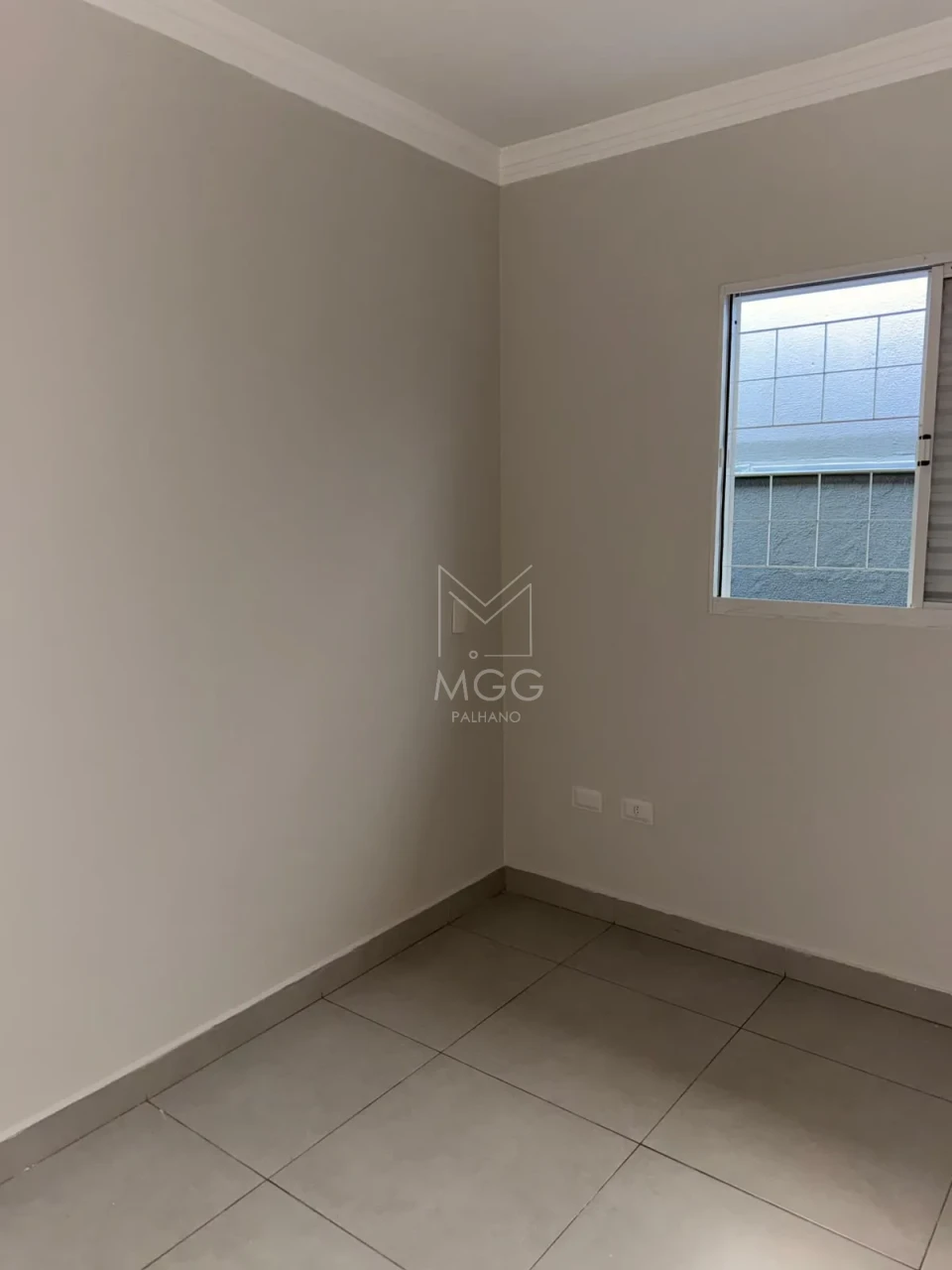 CASA JARDIM MILTON MENEZES - PRÓXIMO AV. ROBERT KOCH
