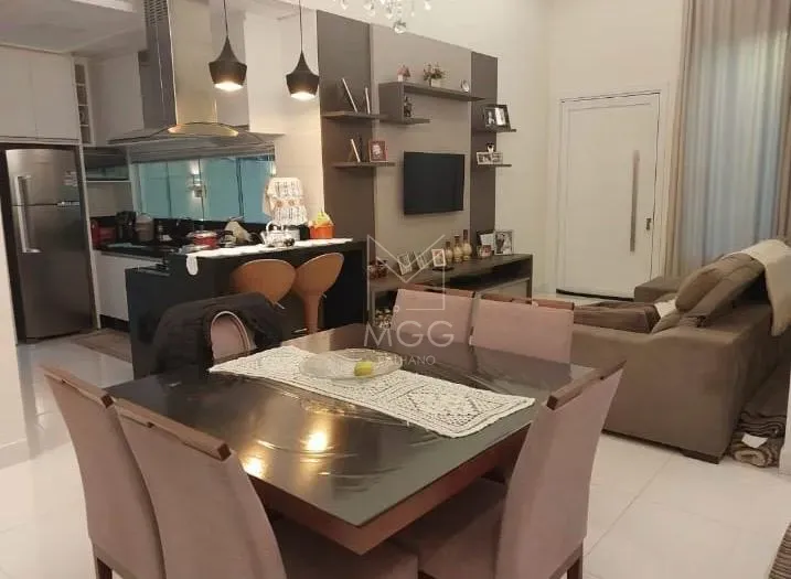 CASA CONDOMÍNIO ARAÇARI