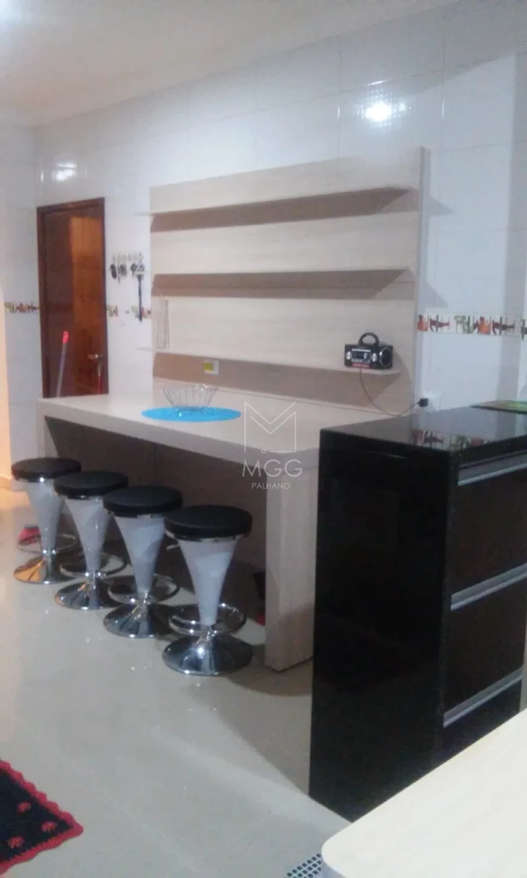 APARTAMENTO EDIFÍCIO LENOCA - CENTRO
