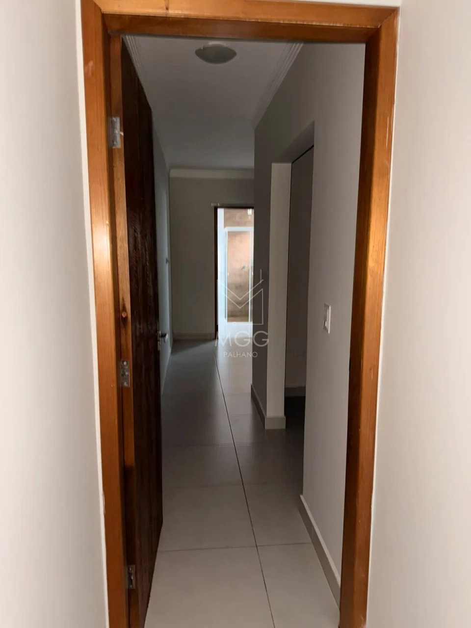 CASA JARDIM MILTON MENEZES - PRÓXIMO AV. ROBERT KOCH