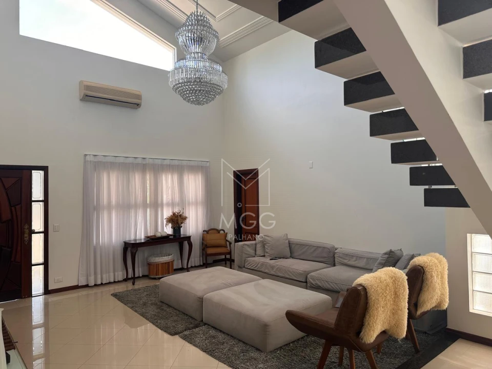 Casa em condomínio Alphaville Jacarandás