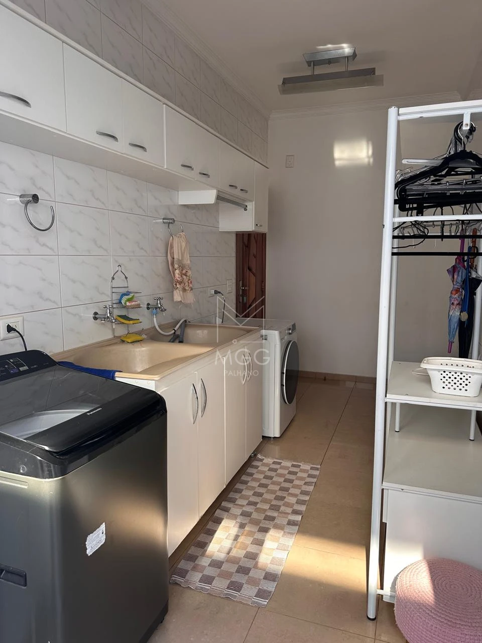 Casa em condomínio Alphaville Jacarandás