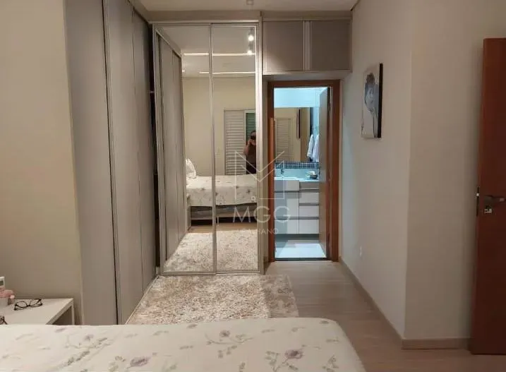 CASA CONDOMÍNIO ARAÇARI