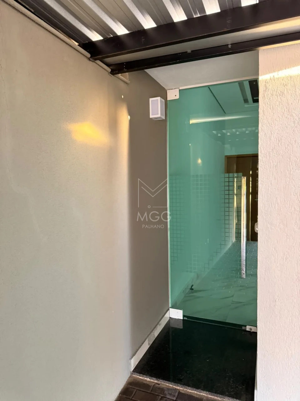 CASA JARDIM MILTON MENEZES - PRÓXIMO AV. ROBERT KOCH
