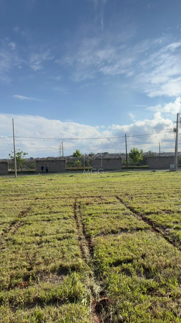 DOIS  TERRENOS VIZINHOS ,COM VISTA FRONTAL  LIVRE À VENDA NO   CONDOMÍNIO PAYSAGE INDAIÁ