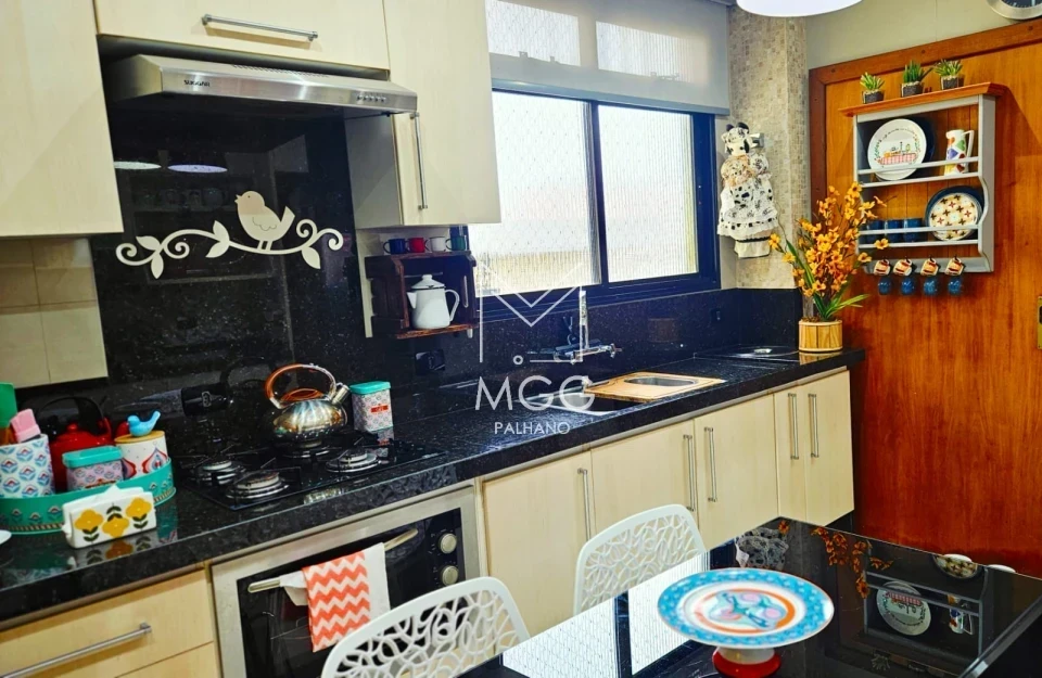 APARTAMENTO EDIFÍCIO FLORESTA NEGRA