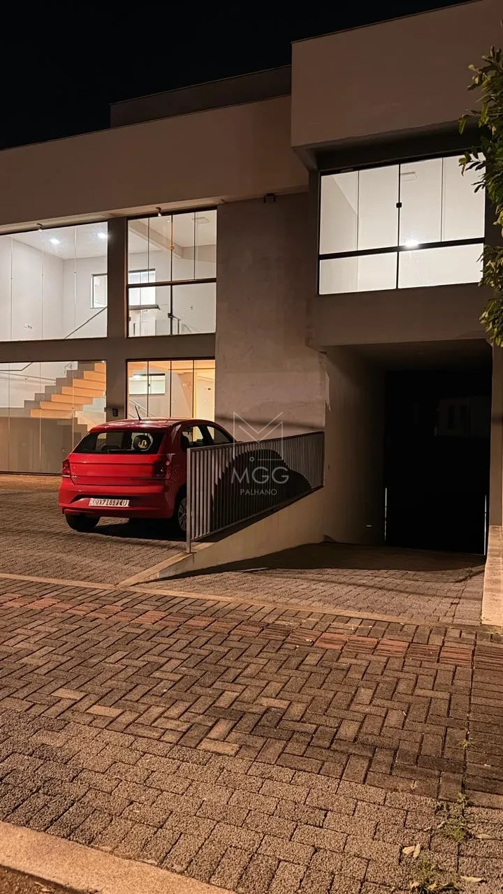 PRÉDIO COMERCIAL