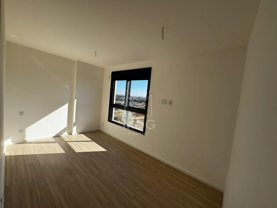APARTAMENTO EDIFÍCIO SENSE