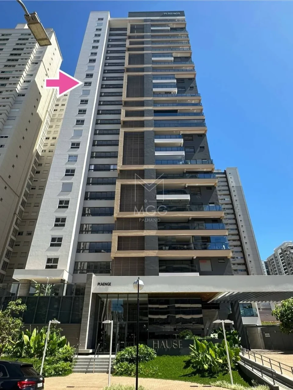 APARTAMENTO EDIFÍCIO HAUSE