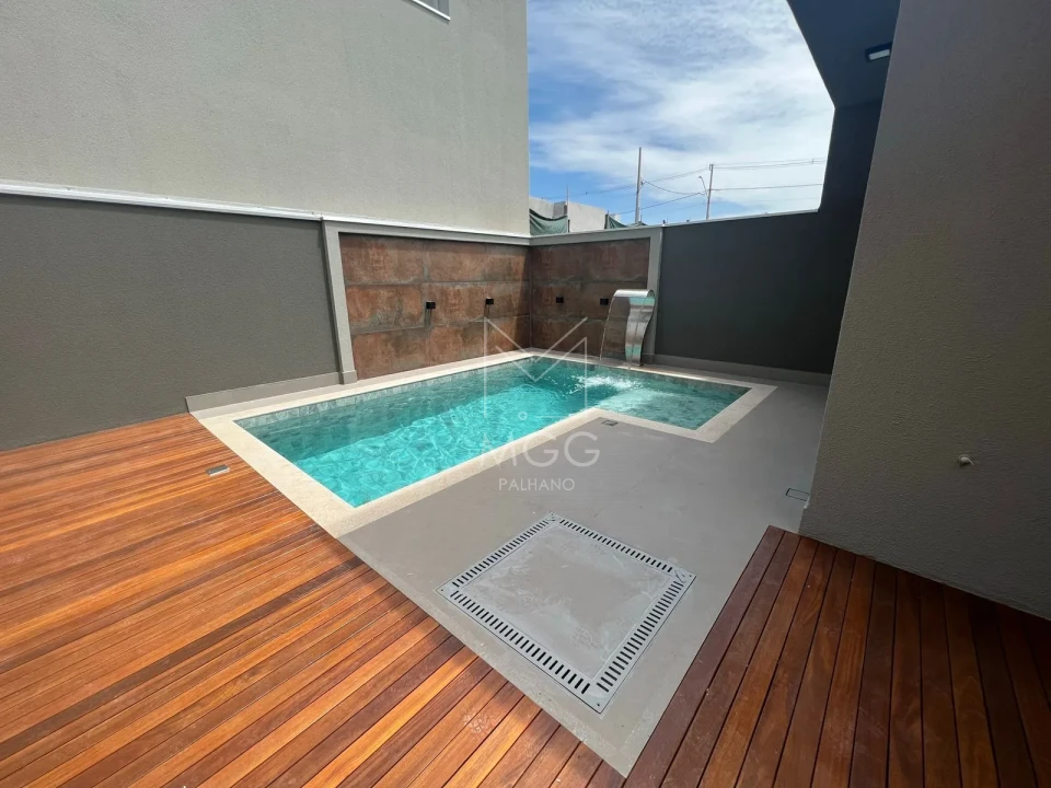 CASA CONDOMÍNIO BELLEVIE
