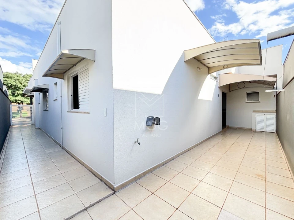 CONDOMÍNIO GOLDEN HILL