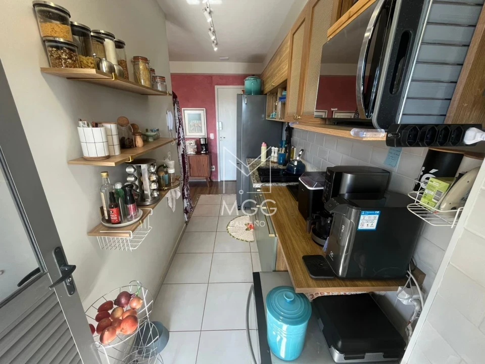 APARTAMENTO EDIFÍCIO CARMEL
