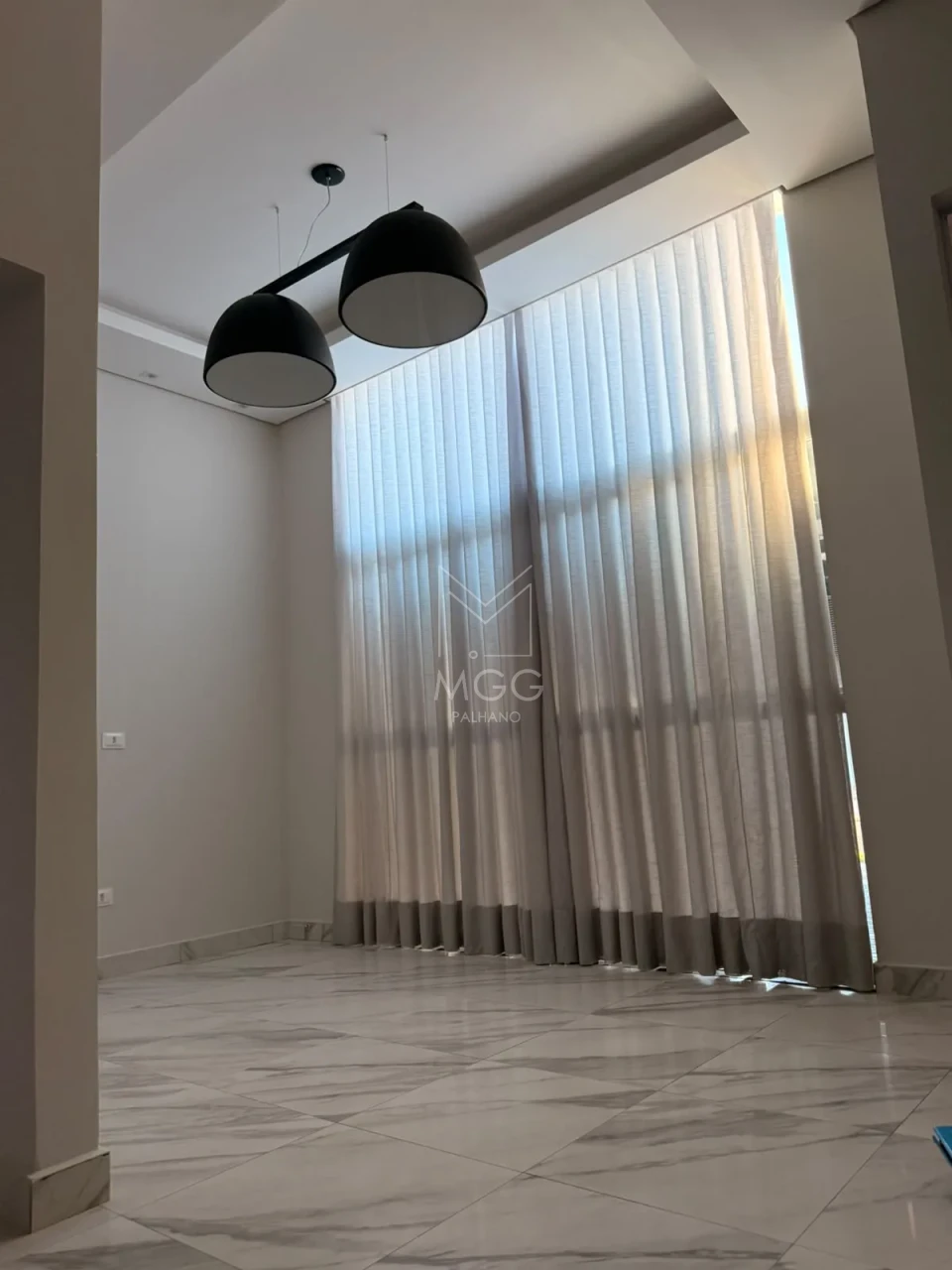 CASA JARDIM MILTON MENEZES - PRÓXIMO AV. ROBERT KOCH