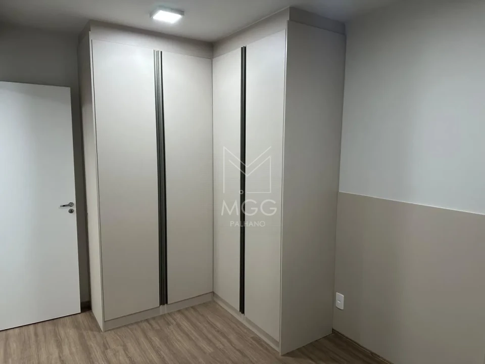 APARTAMENTO EDIFÍCIO CARMEL
