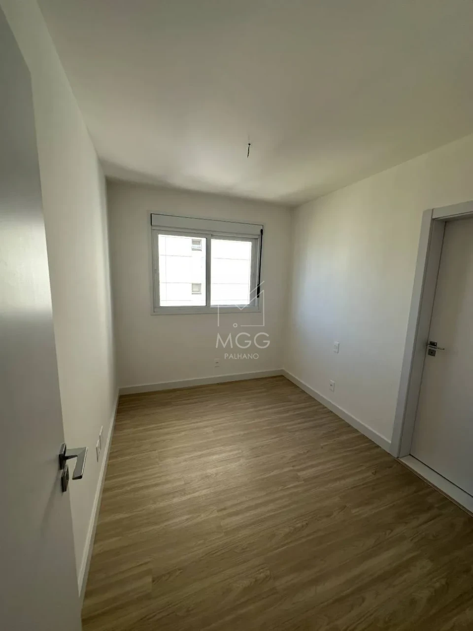 APARTAMENTO EDIFÍCIO HAUSE