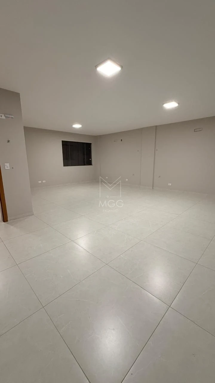 PRÉDIO COMERCIAL