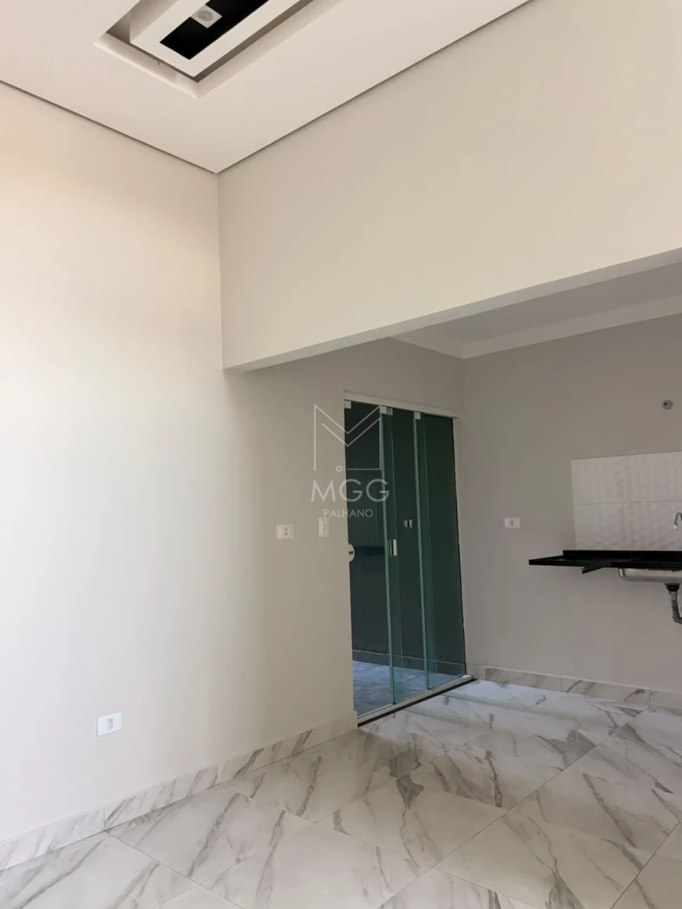 CASA JARDIM MILTON MENEZES - PRÓXIMO AV. ROBERT KOCH
