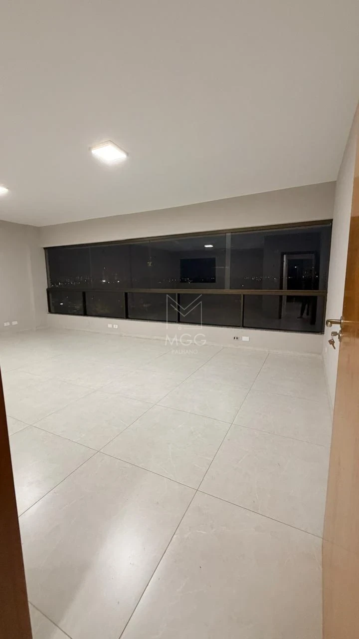 PRÉDIO COMERCIAL