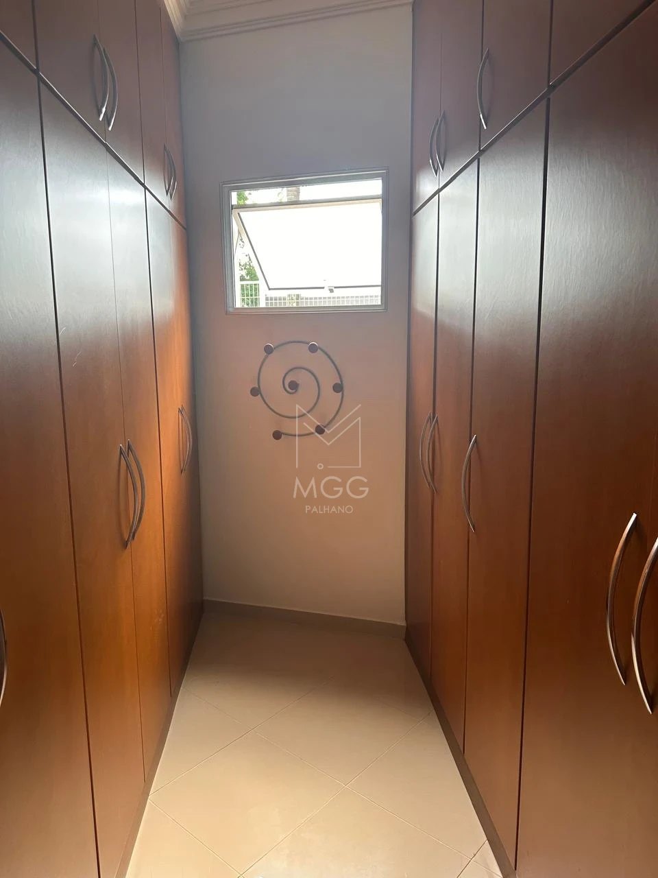 Casa em condomínio Alphaville Jacarandás