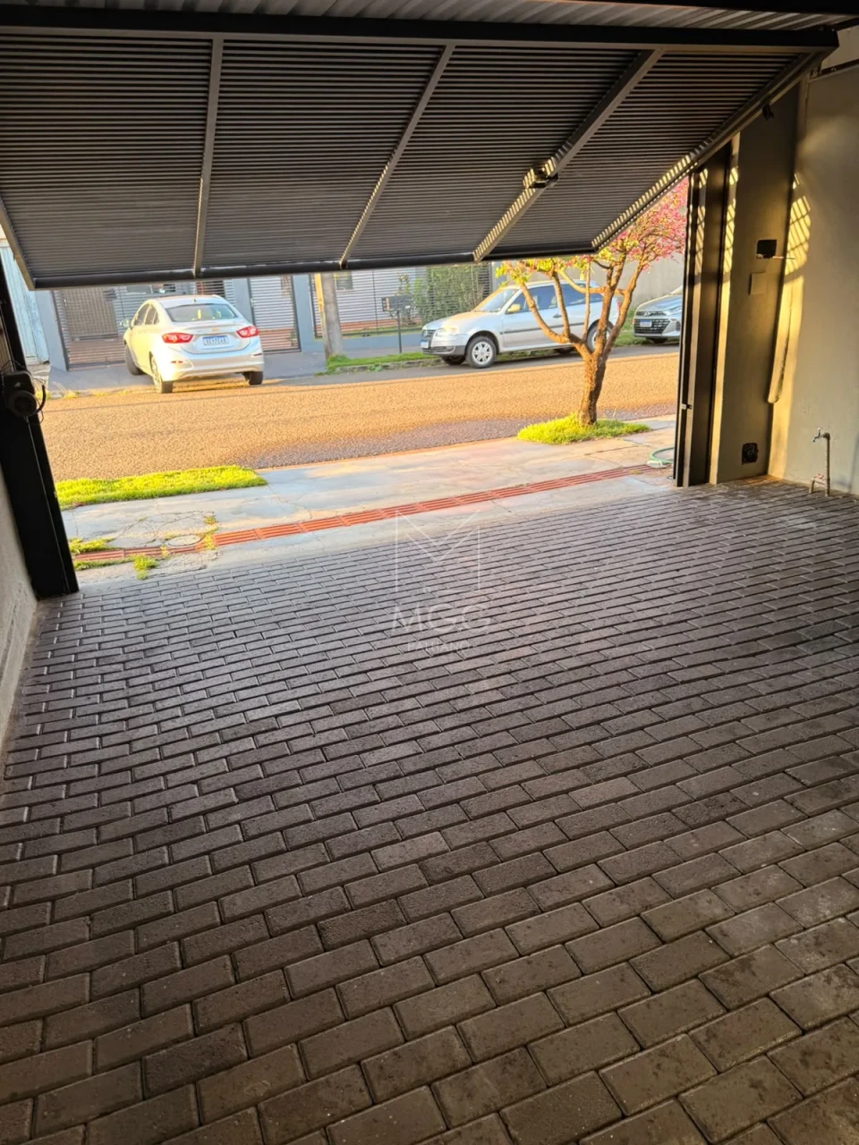 CASA JARDIM MILTON MENEZES - PRÓXIMO AV. ROBERT KOCH