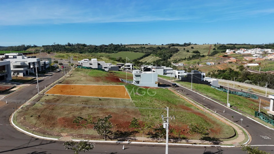 TERRENO CONDOMÍNIO ARAGUARI