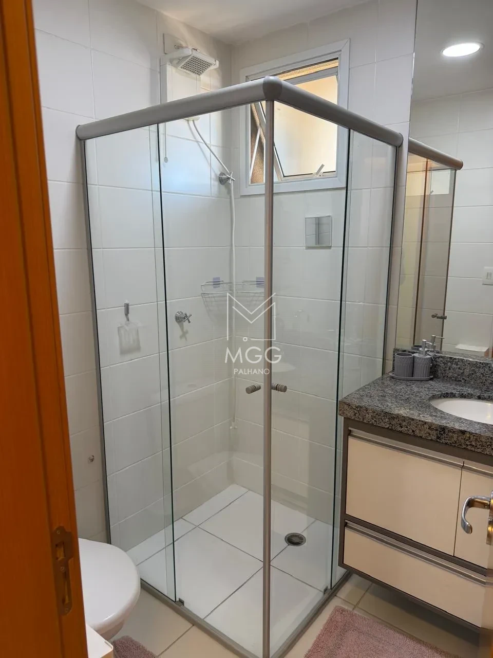 APARTAMENTO EDIFÍCIO TORRES INGLATERRA