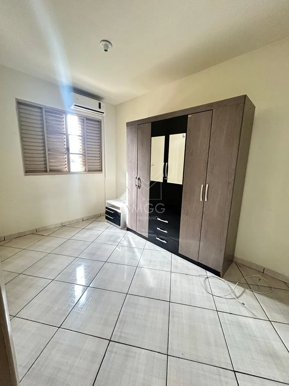APARTAMENTO EDIFÍCIO CAVIÚNA