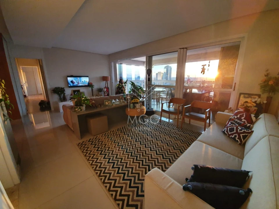 Apartamento de Alto Padrão no Oxford Village em Londrina: 3 Suítes, Varanda Gourmet e Completo em Planejados Evviva