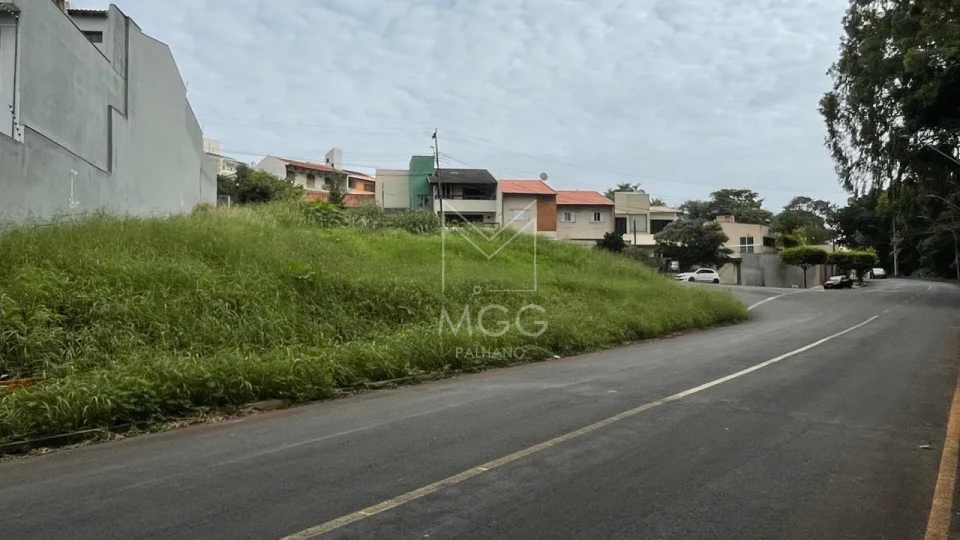 TERRENO PRÓXIMO AV. MARINGÁ