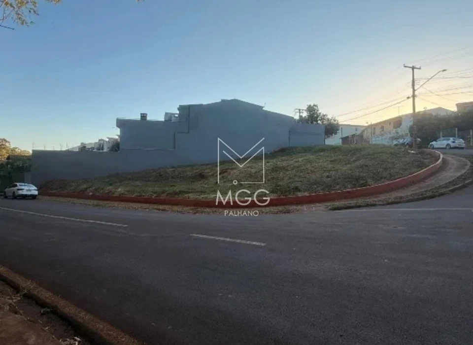 TERRENO PRÓXIMO AV. MARINGÁ
