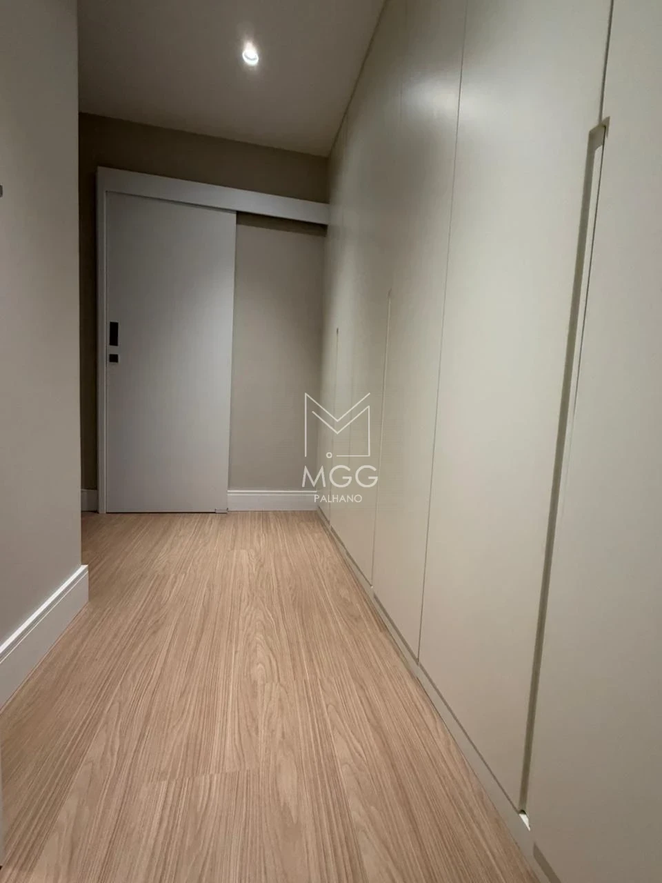 APARTAMENTO EDIFÍCIO GAUDI