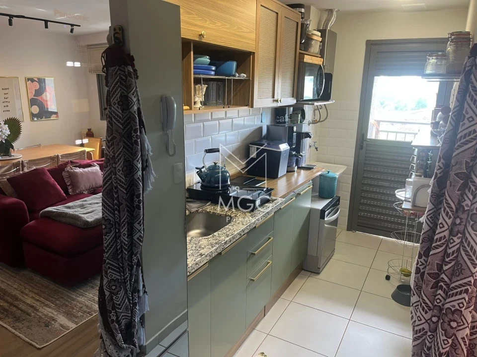 APARTAMENTO EDIFÍCIO CARMEL